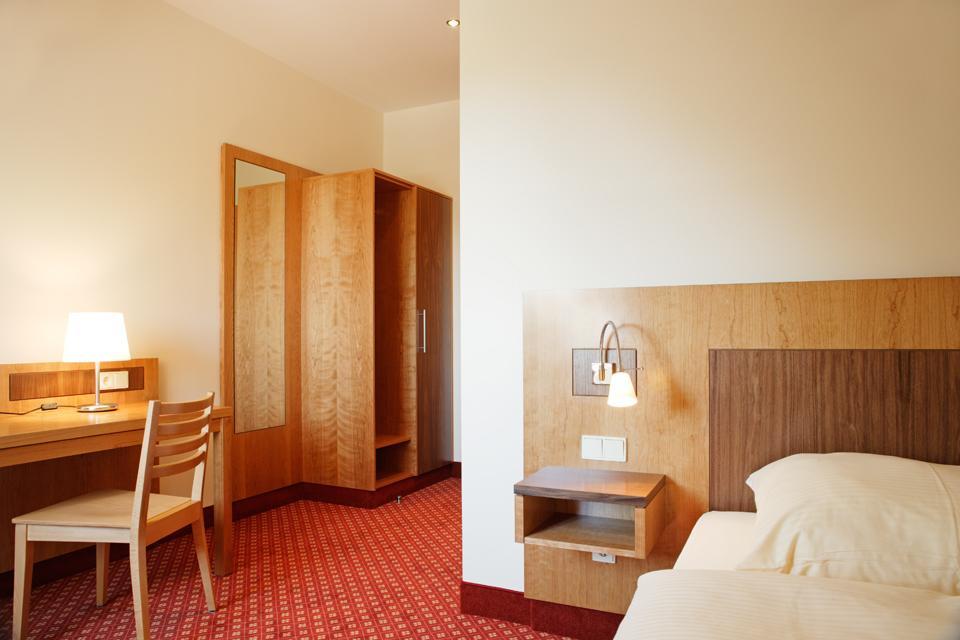 Hotel Landgasthof Gschwendtner Allershausen Kültér fotó